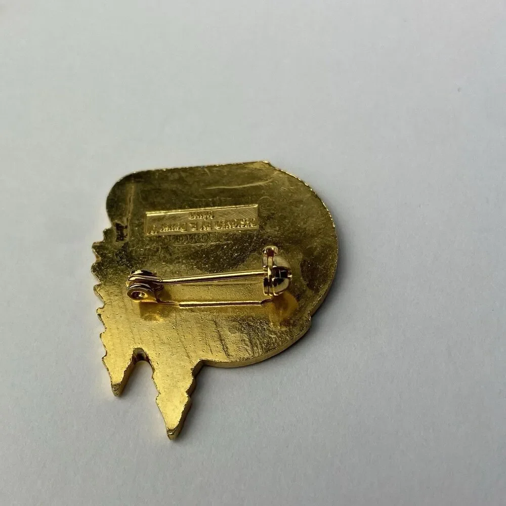 1992 Frannies Teddy Bear Musuem Pin Lapel